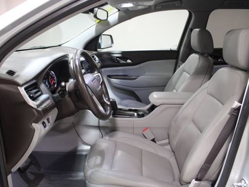 Used 2017 GMC Acadia SLT image 19