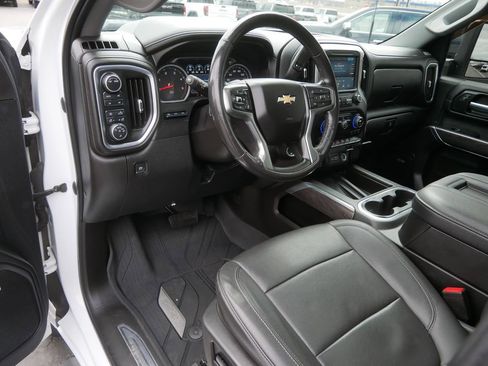 Used 2021 Chevrolet Silverado 3500 LTZ w/ LTZ Premium Package image 16