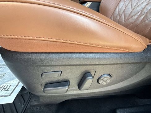 Used 2024 Kia Telluride SX Prestige X-Pro AWD/4WD image 18