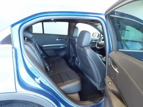 Used 2024 Cadillac XT4 Premium Luxury image 20