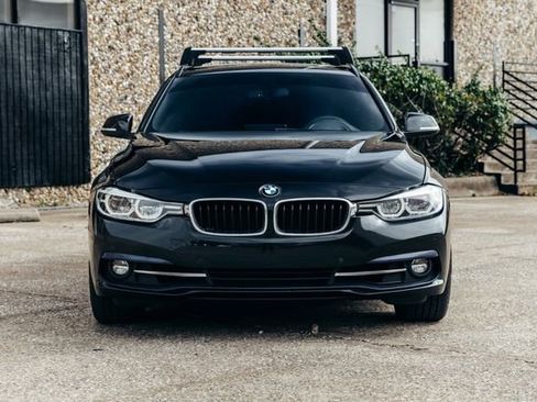 Used 2017 BMW 330i xDrive Wagon image 15