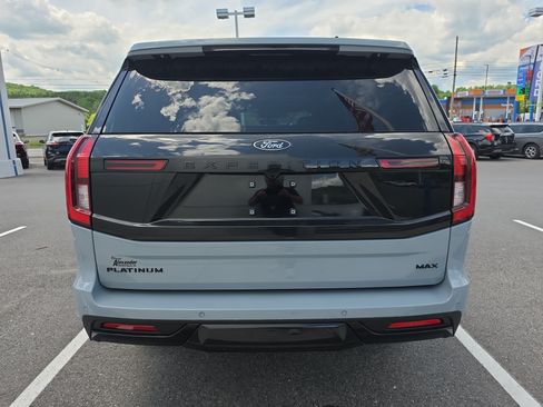 New 2026 Ford Expedition Max Platinum w/ Stealth Appearance Package AWD/4WD image 4