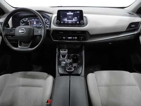 Used 2025 Nissan Rogue SV AWD/4WD image 9