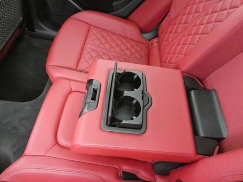 Used 2022 Audi SQ5 Prestige w/ Prestige Package image 45