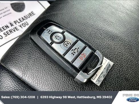 Used 2022 Ford F150 XLT w/ Equipment Group 302A High image 9