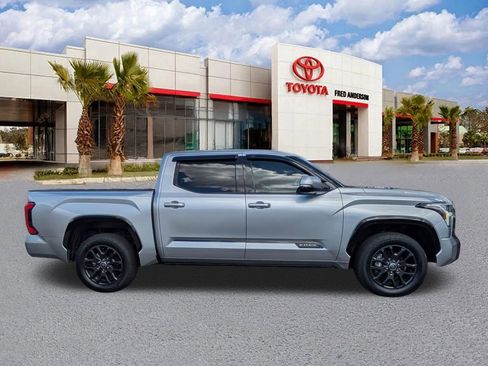 Used 2023 Toyota Tundra Platinum image 4