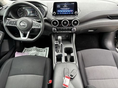 Used 2024 Nissan Sentra SV image 9