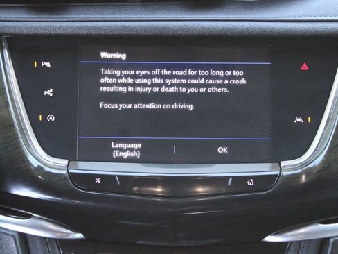 Used 2022 Cadillac XT6 Premium Luxury w/ Technology Package image 23