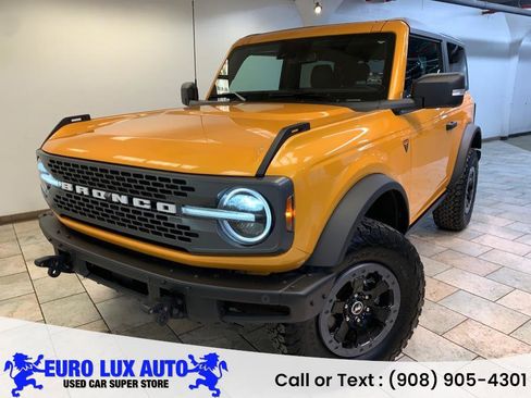 Used 2021 Ford Bronco Badlands image 1