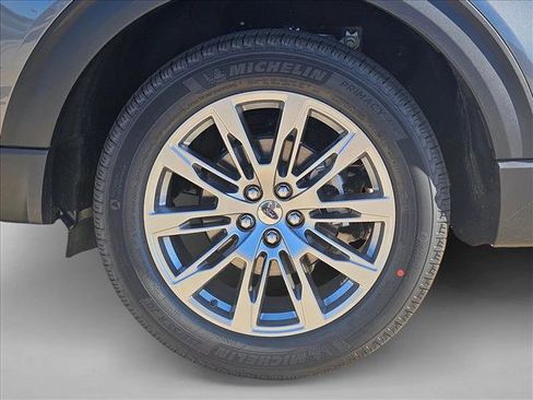 New 2026 Ford Explorer Platinum image 10