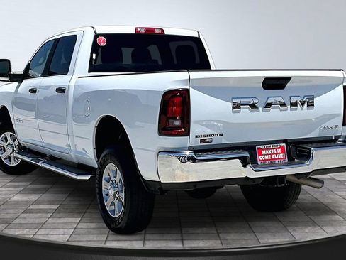 Certified 2025 RAM 2500 Big Horn AWD/4WD image 21