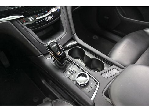 Used 2025 Cadillac XT6 Premium Luxury w/ Technology Package image 13