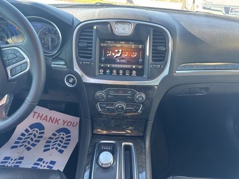 Certified 2022 Chrysler 300 Touring L w/ Comfort Group image 13