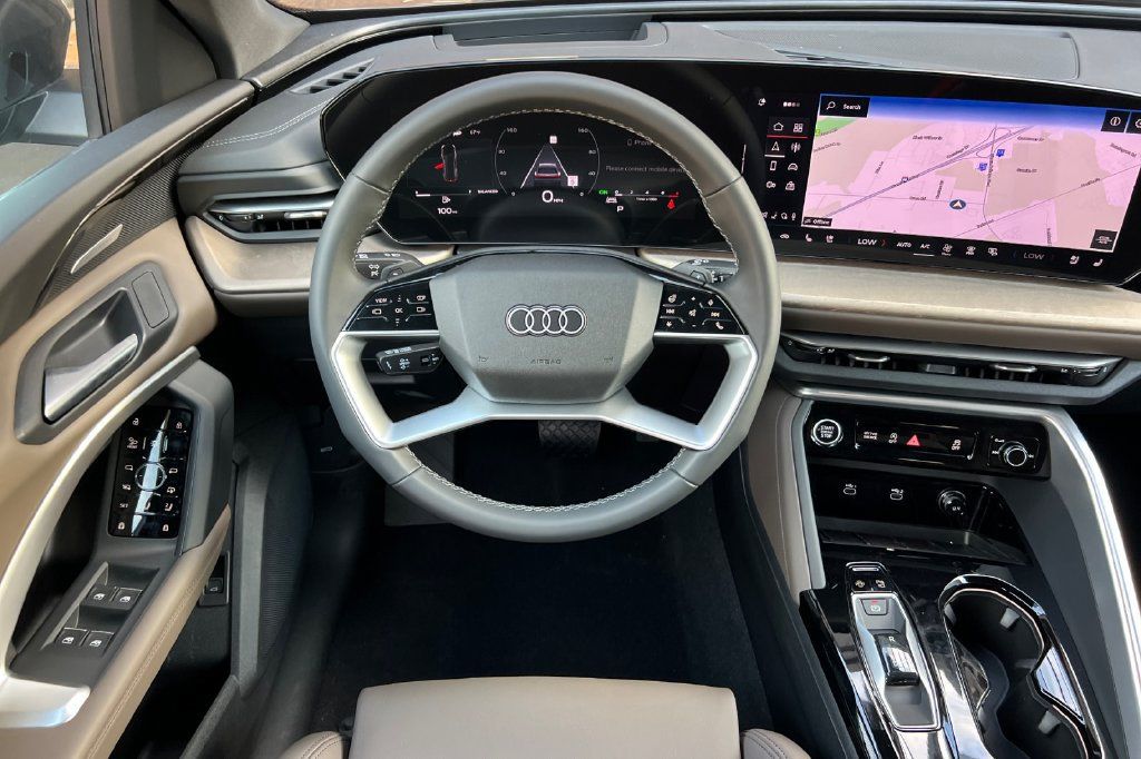 Certified 2025 Audi Q5 Premium Plus AWD/4WD image 17
