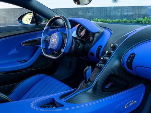 Used 2020 Bugatti Chiron image 49