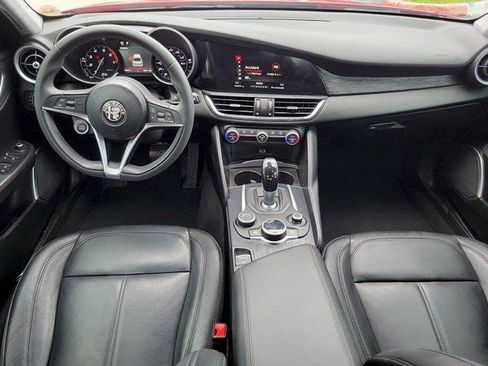 Used 2019 Alfa Romeo Giulia w/ Nero Edizione RWD image 15