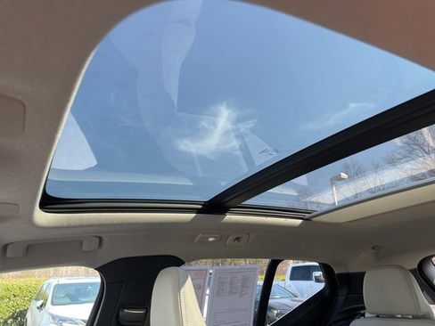 Used 2024 Volvo XC40 B5 Plus w/ Protection Package Premier image 26