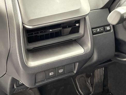 New 2026 Toyota Prius LE image 13