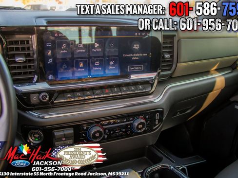 Used 2022 Chevrolet Silverado 1500 ZR2 w/ Technology Package image 15