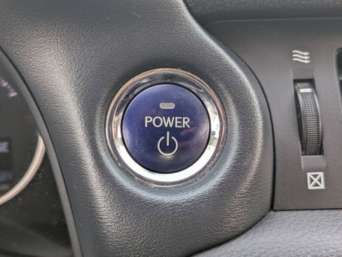 Used 2014 Lexus CT 200h image 27