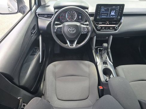 Used 2022 Toyota Corolla Cross LE FWD image 21