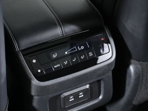 Certified 2026 INFINITI QX60 Pure w/ Cargo Package image 33