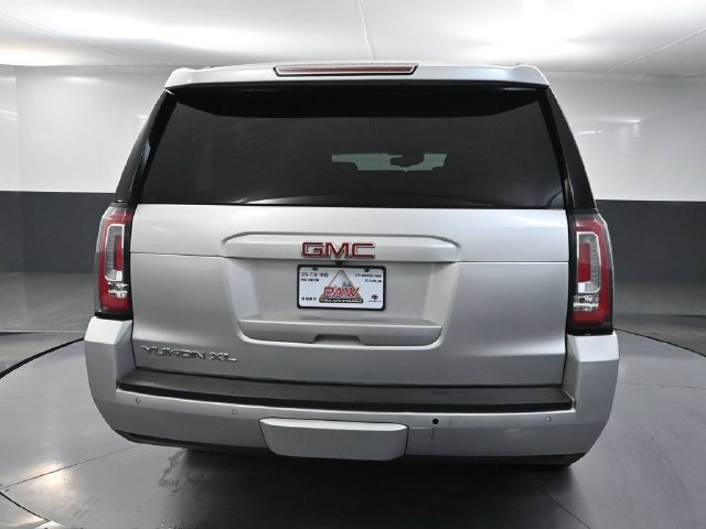 Used 2018 GMC Yukon XL SLT w/ Open Road Package AWD/4WD image 4