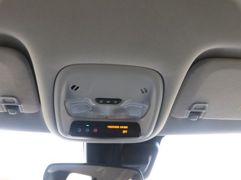 Used 2023 Chevrolet TrailBlazer LT image 25