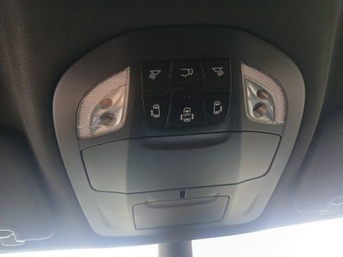 New 2026 Chrysler Pacifica Select image 37