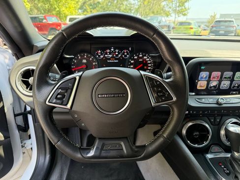 Used 2017 Chevrolet Camaro SS RWD image 11