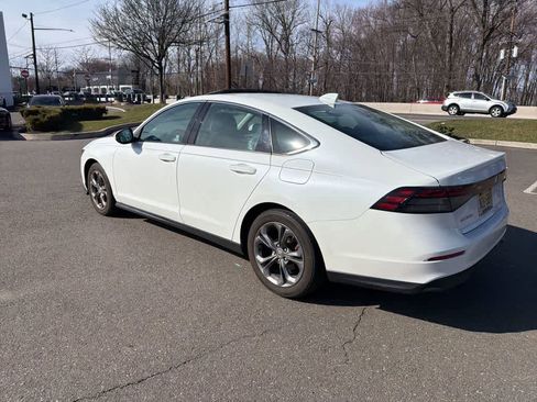 Used 2023 Honda Accord EX image 9