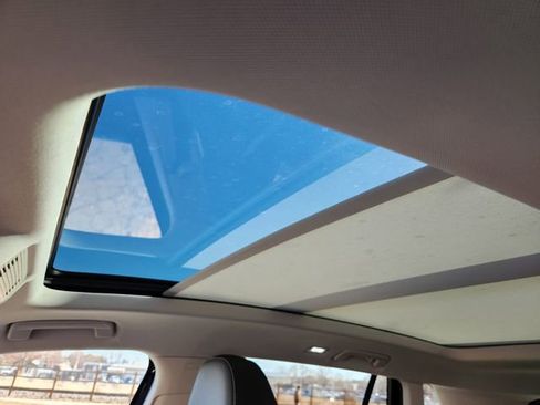 New 2026 Volkswagen Tiguan SE image 23