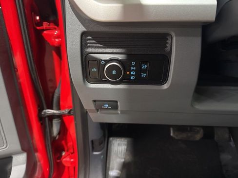 Used 2023 Ford F350 XLT image 19