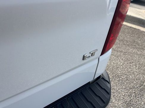 Used 2023 Chevrolet Silverado 1500 LT image 25