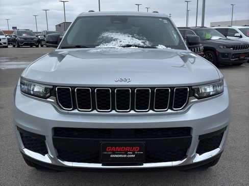 Used 2022 Jeep Grand Cherokee L Laredo w/ Luxury Tech Group I image 3