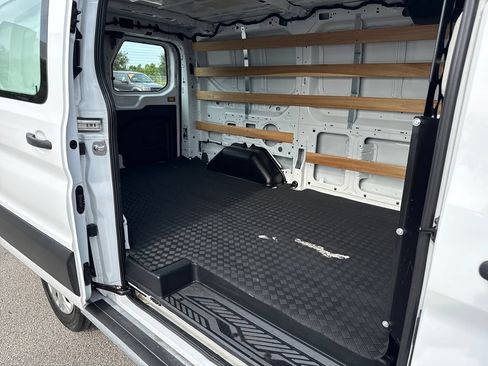 Used 2025 Ford Transit 250 Low Roof w/ Exterior Upgrade Package RWD image 24