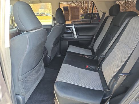 Used 2015 Toyota 4Runner SR5 image 13