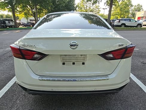 Certified 2022 Nissan Altima 2.5 SR FWD image 7