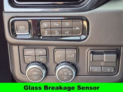 New 2026 GMC Yukon XL AT4 w/ AT4 Premium Plus Package AWD/4WD image 18
