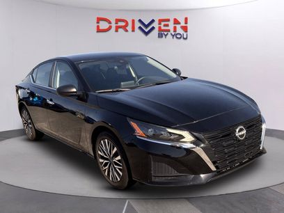 Used 2025 Nissan Altima 2.5 SV