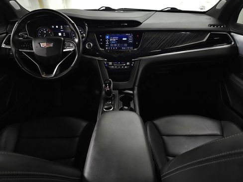Used 2023 Cadillac XT6 Premium Luxury w/ Technology Package AWD/4WD image 12