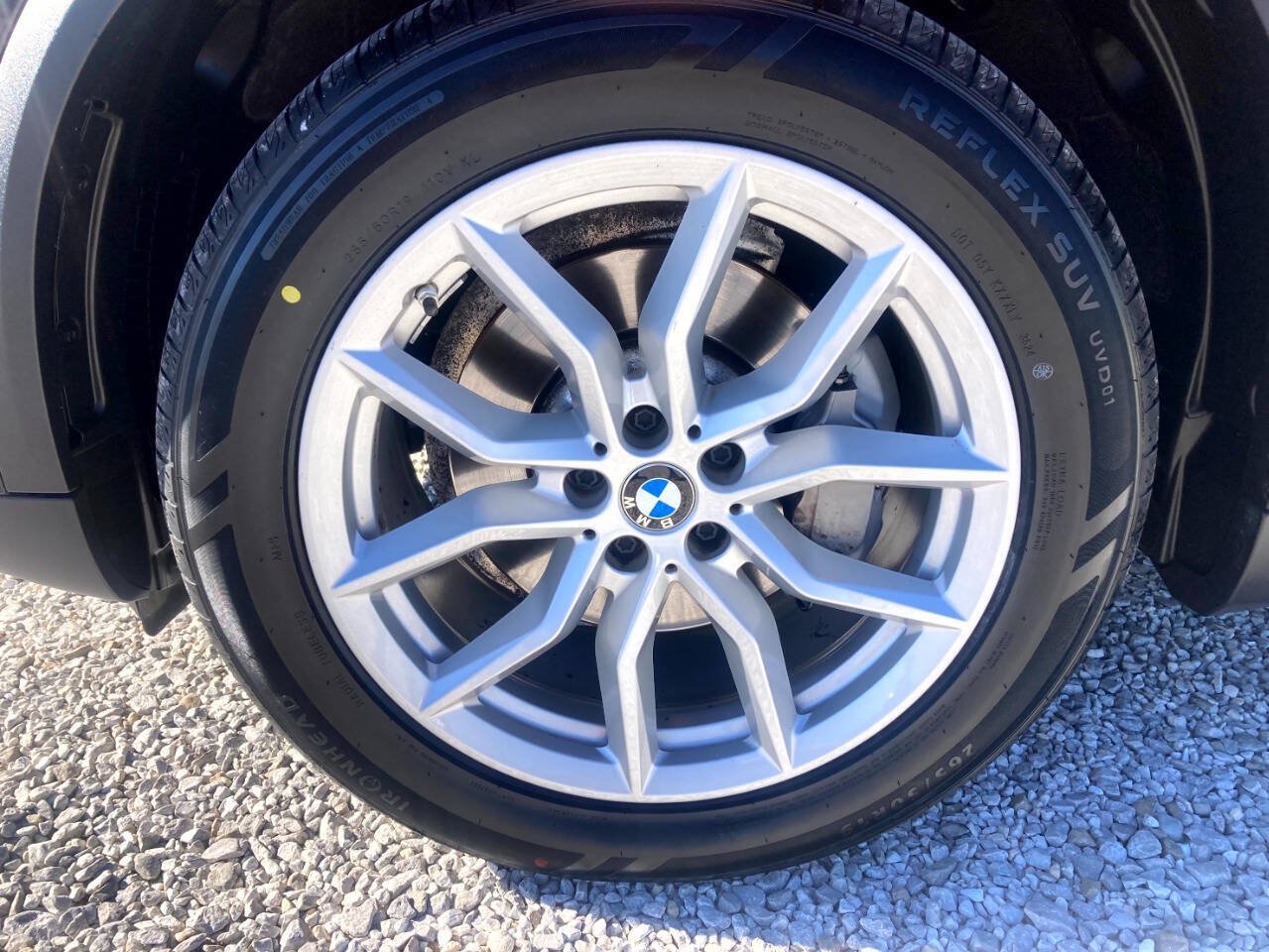 Used 2022 BMW X5 xDrive40i w/ Premium Package AWD/4WD image 25