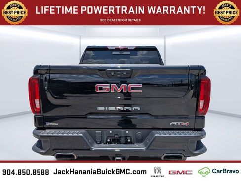 Used 2022 GMC Sierra 1500 AT4 w/ AT4 Premium Package AWD/4WD image 4