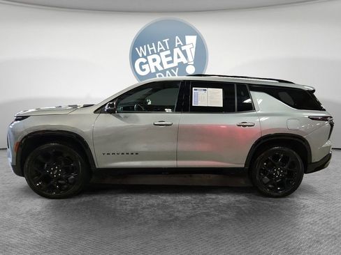 Certified 2024 Chevrolet Traverse RS w/ LPO, Floor Liner Package image 7