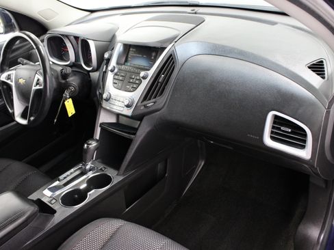 Used 2017 Chevrolet Equinox LT w/ Convenience Package FWD image 36
