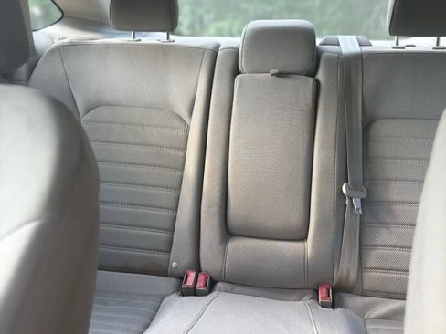 Used 2019 Ford Fusion SE image 23