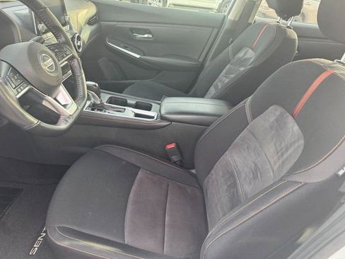 Used 2022 Nissan Sentra SR w/ Midnight Edition image 2