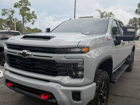 Used 2025 Chevrolet Silverado 2500 Custom w/ Custom Value Package AWD/4WD image 1
