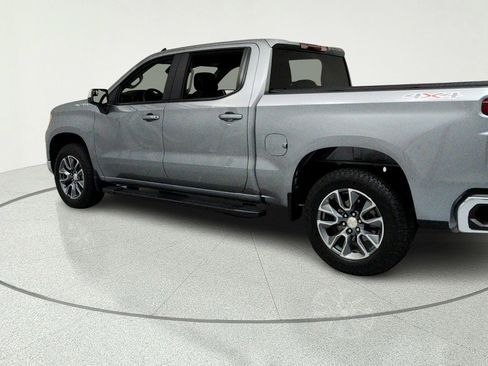 Used 2026 Chevrolet Silverado 1500 LT AWD/4WD image 3