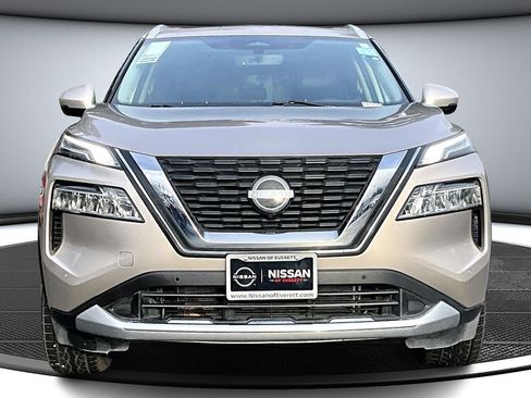 Used 2023 Nissan Rogue Platinum w/ Platinum Premium Package image 2